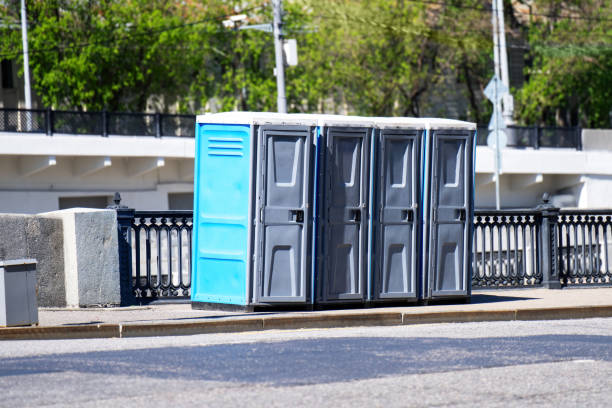 Portable Toilet Options We Offer in Clinton, MI